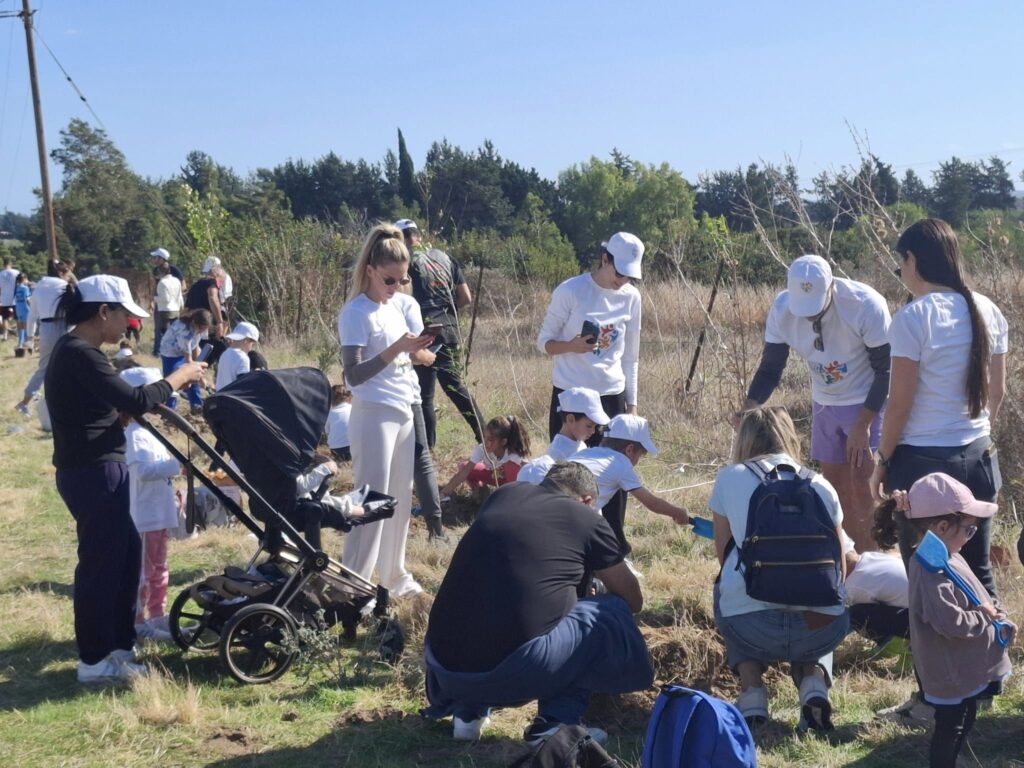 Κούριο: Η Πράσινη Ασπίδα και το YouReforestCyprus φύτεψαν για το κλίμα άλλη μια φορά – Αθρώα η προσέλευση του κόσμου